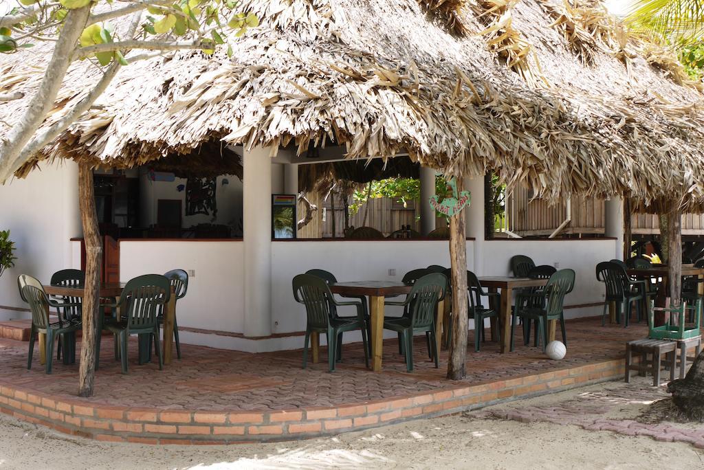 Green Parrot Beach Houses And Resort Placencia Exterior foto