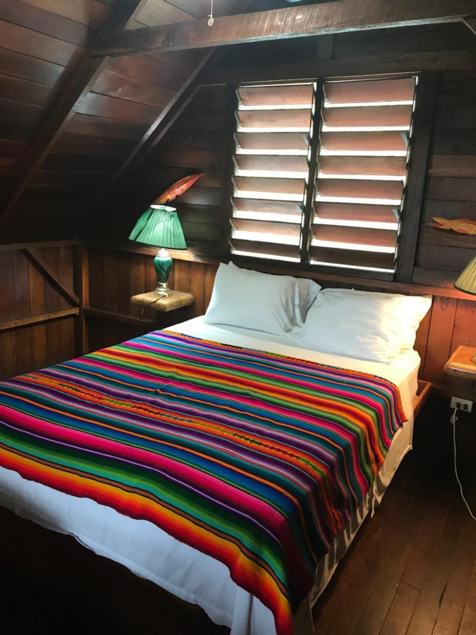 Green Parrot Beach Houses And Resort Placencia Exterior foto