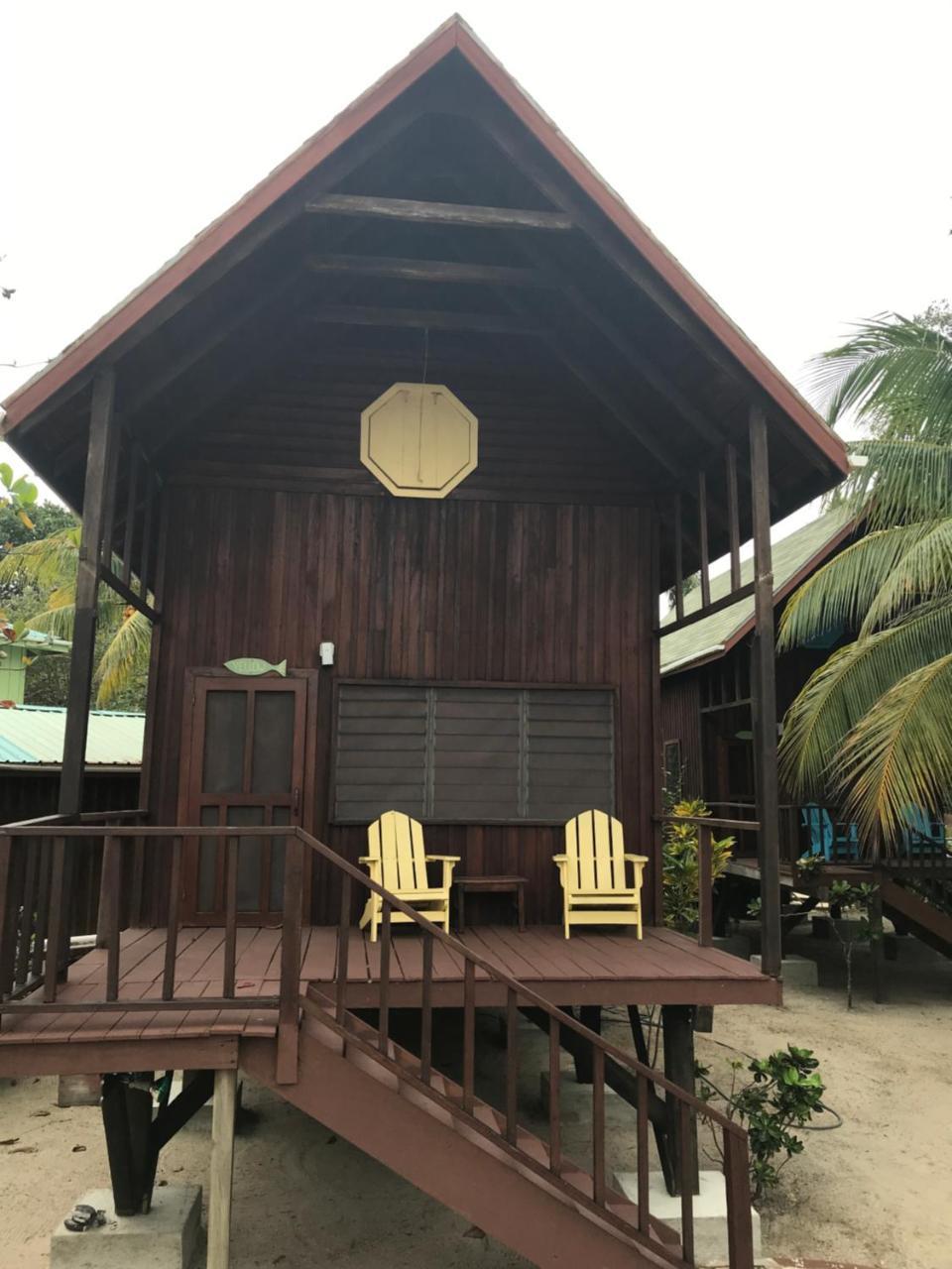 Green Parrot Beach Houses And Resort Placencia Exterior foto